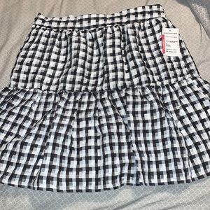 Brand new Topshop skirt.